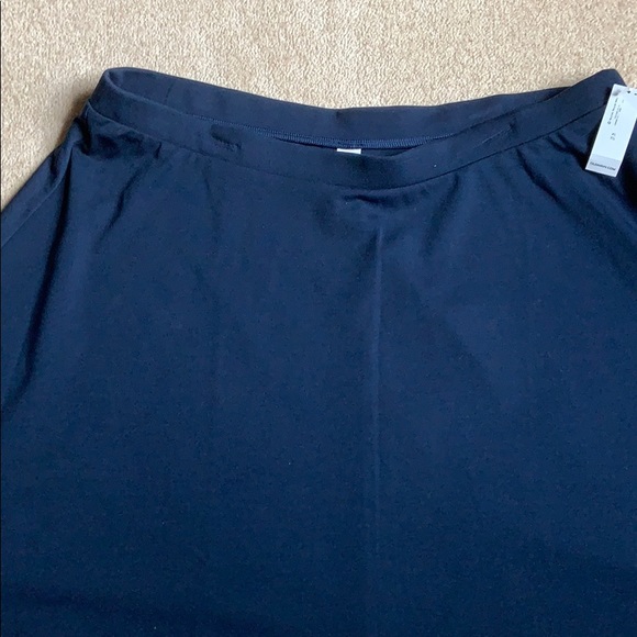 NBW Navy Blue elastic waist skirt - Picture 2 of 2
